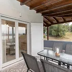 George's Sea View Toroni