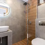 George's Sea View Toroni