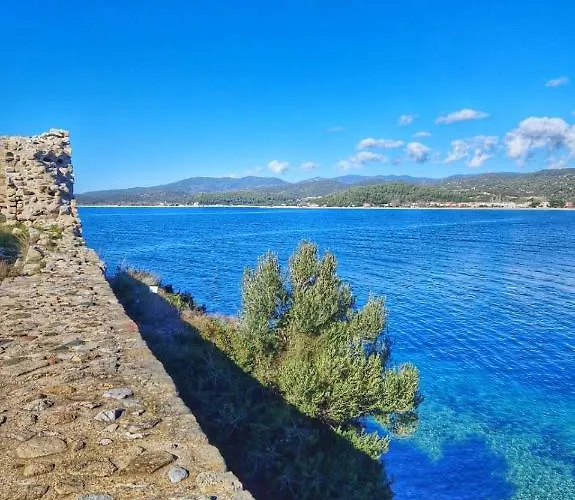 George's Sea View * Toroni