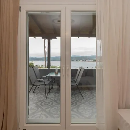 Lägenhet George's Sea View